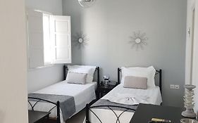Embati Folegandros Rooms